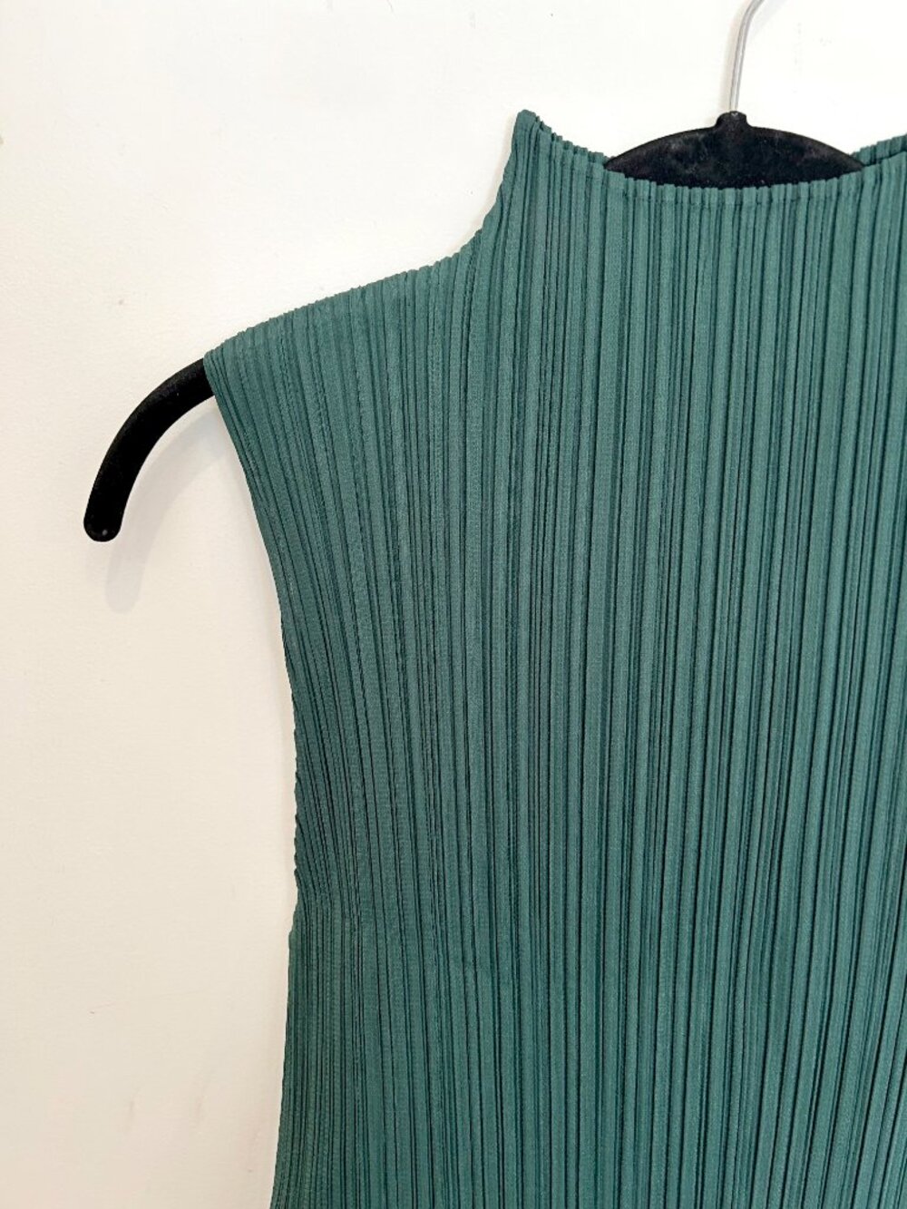 Pleats Please Issey Miyake Dark Green Mellow Pleated Mock Neck Top /PP36JK802 - Picture 2 of 3